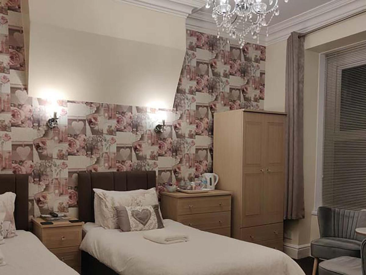 The Rosedene Hotel Ландъндо Екстериор снимка