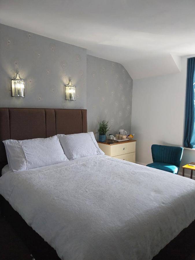 The Rosedene Hotel Ландъндо Екстериор снимка