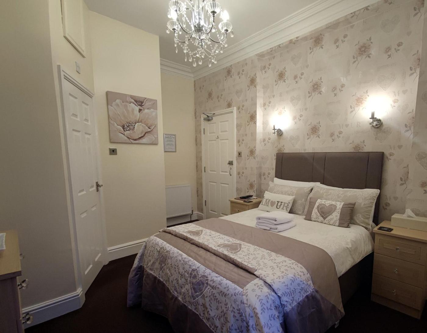 The Rosedene Hotel Ландъндо Екстериор снимка