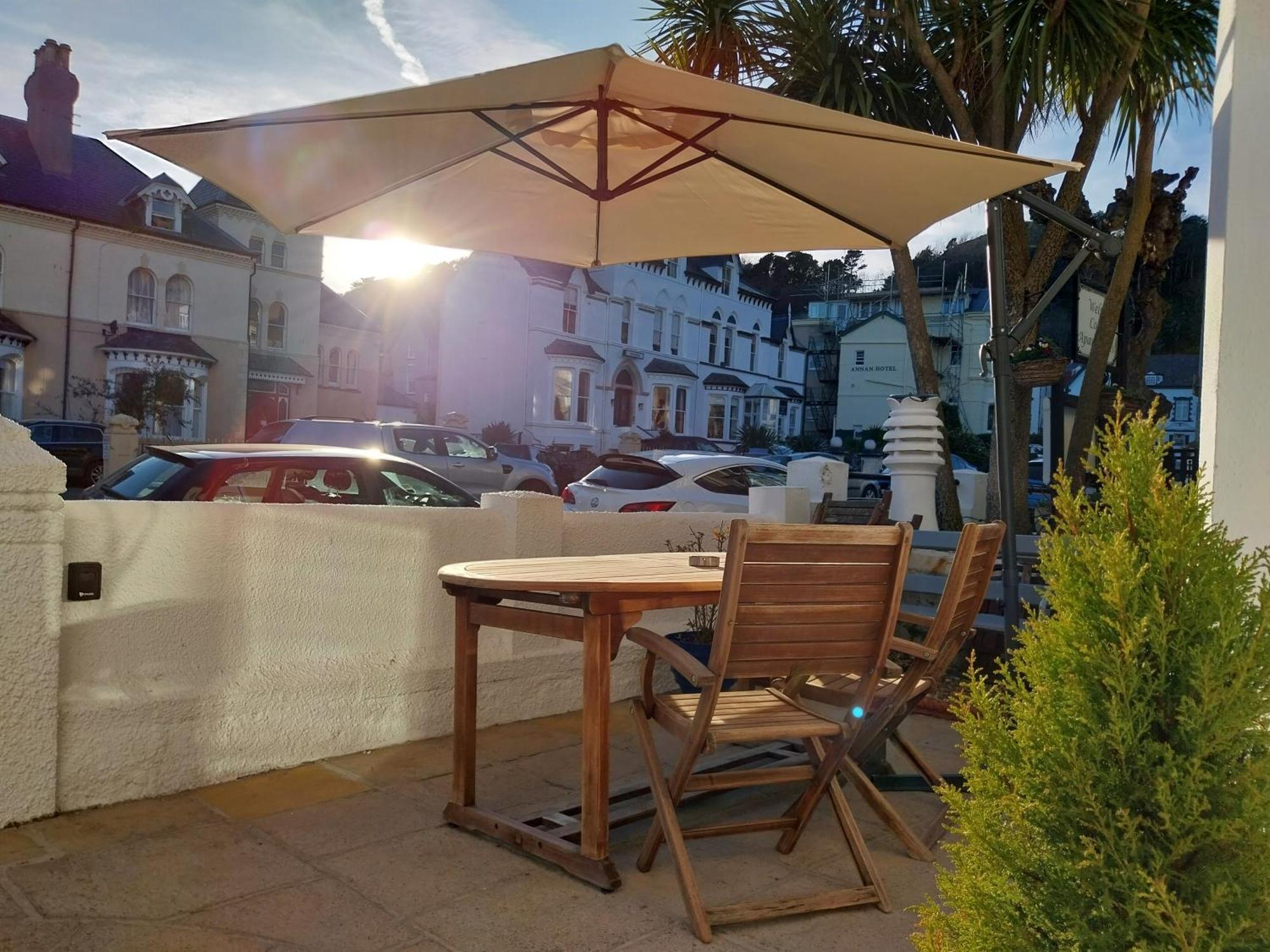 The Rosedene Hotel Ландъндо Екстериор снимка