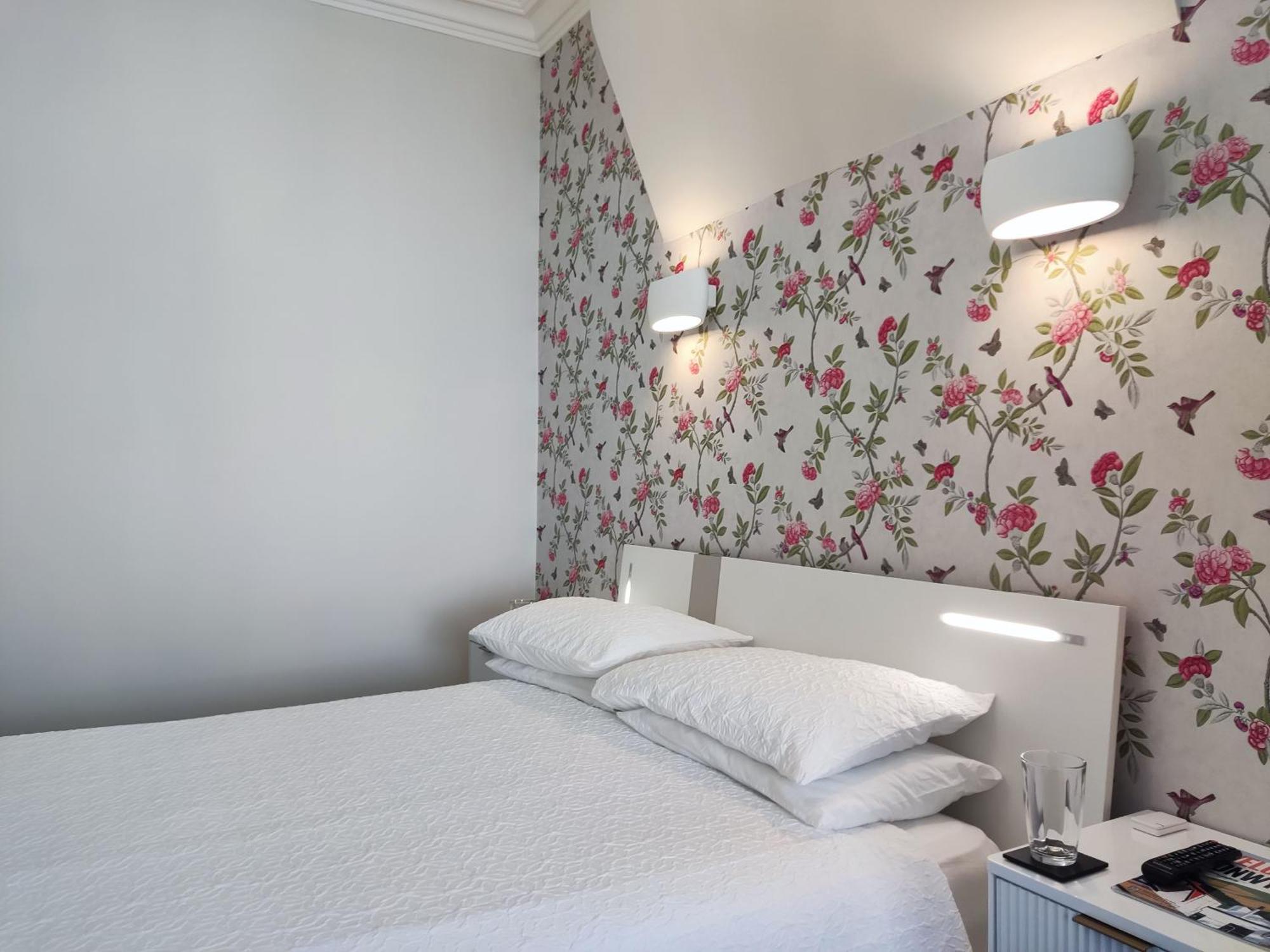 The Rosedene Hotel Ландъндо Екстериор снимка
